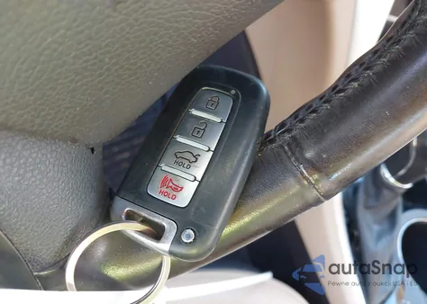 2013 Hyundai Sonata Hybrid Limited z USA, uszkodzony, nr VIN KMHEC4A47DA092256